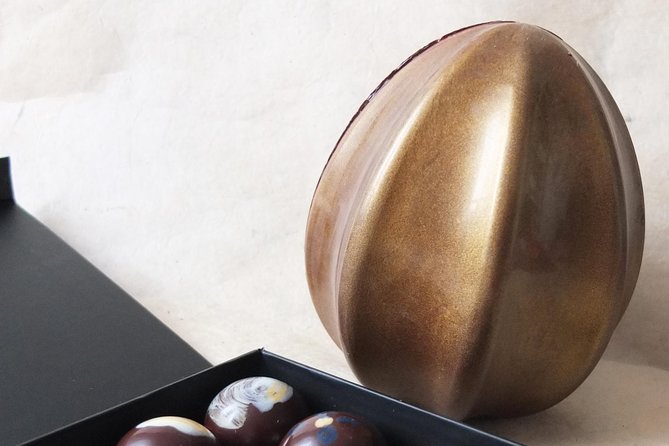 Private Family Chocolate Making Class in Paris - Your base in Paris: Edwart Chocolatier on Rue de Rivoli