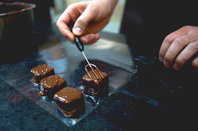 Private Make Your Own Chocolate Experience in Puerto Vallarta - Toppings and Customization: Make It Yours