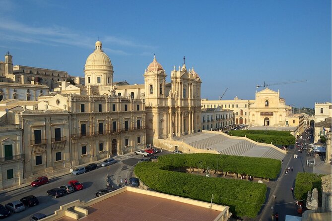 Ragusa, Noto and Chocolate Tasting - Day tour from Siracusa - Driver-led touring: what you get without a local guide