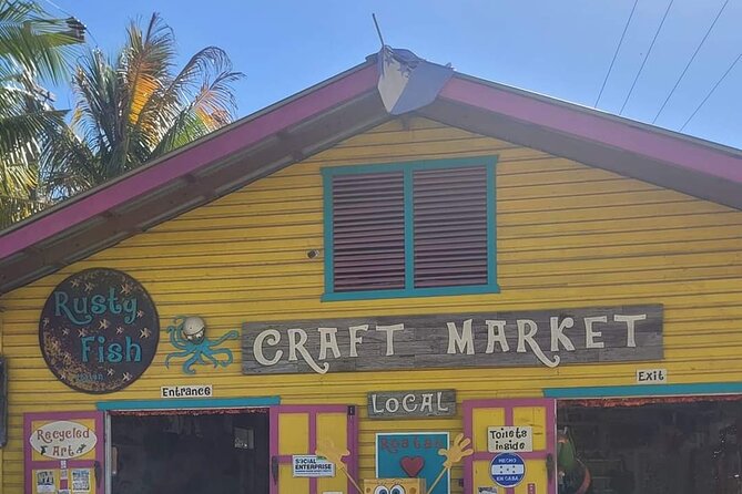 Roatan Sloths & Monkeys, Chocolate Factory plus Beach Break - What Makes This Tour Work So Well (Animals, Samples, Beach)