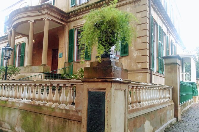 Savannah History plus Coffee and Chocolate Walking Tour - Who should book this tour (and who might pass)