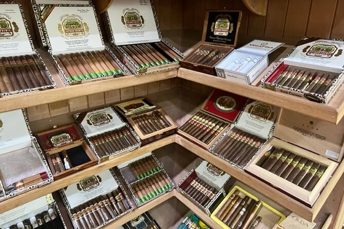 Shopping Tour Punta Cana Larimar Chocolate Cigar Factory souvenir - How This Punta Cana Souvenir Run Works (Pickup to Boxed Purchases)