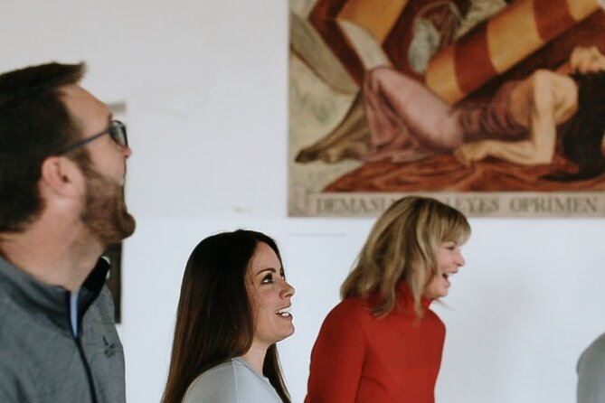 Taos Artisan Walking Tour + Chocolate - Tres Estrellas Design: Rio Grande blankets, churro sheep, and a real weaving demo