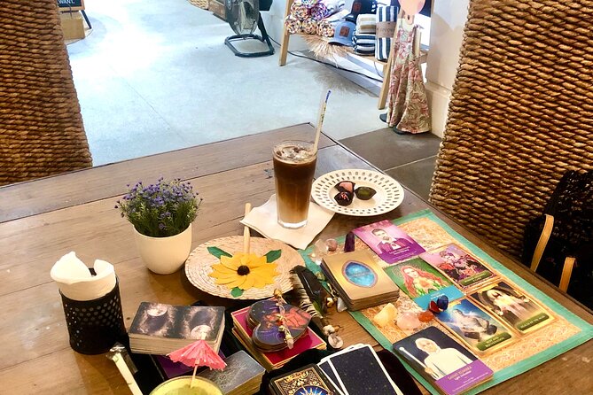 Tarot Reading with Coffee & Chocolate or Smoothie - Crystals and chakra balancing during the reading