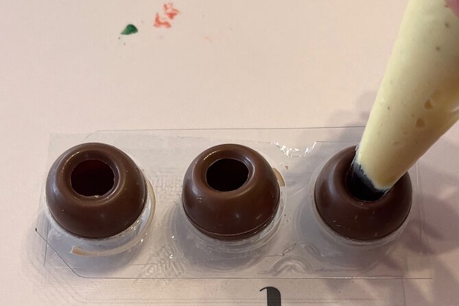 The Ultimate Malta Chocolate Factory Experience - Group size, guides, and how to make the most of the room