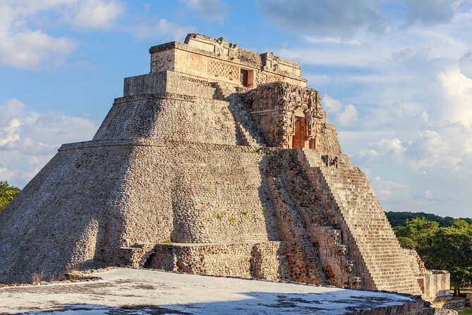 Tour to Uxmal Kabah and Chocolate Museum from Mérida - Stop 2: Kabah for a calmer Puuc contrast