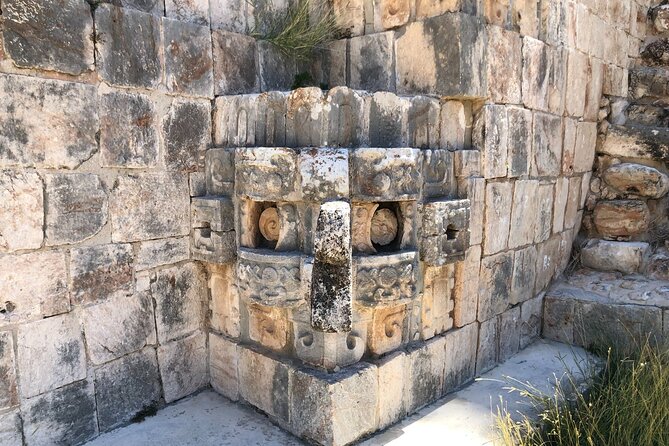 Trip to Uxmal, Hacienda Yoxcopoil & Chocolate Museum from Mérida - Guide style and English: the key detail to check for