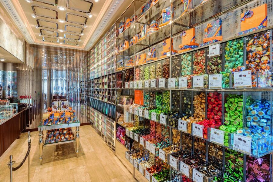 Venchi Duomo: Chocolate Tasting Experience in Florence - The Venchi story in plain language: craft since 1878