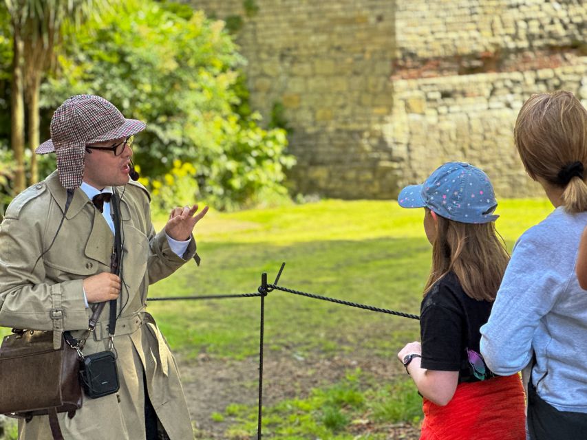 York: Historical Gems Tour & A Taste of York Chocolate - Saint Helen’s Square to Lendal: how the guide turns open space into story