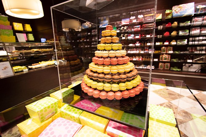 Zurich: Chocolate Tasting and Walking Tour with a Local - Guide Quality Matters More Than You Think