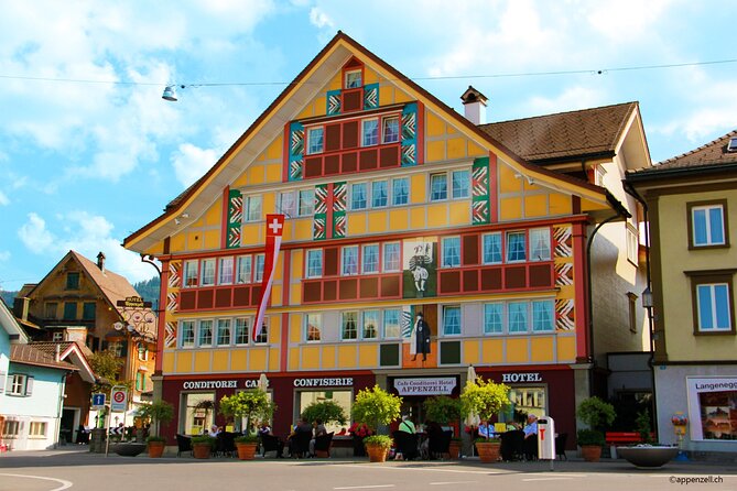 Zurich Open Top Bus, Chocolate and Cheese Factory Tour Appenzell - Appenzell + St. Gallen: cobblestones, assembly square, and UNESCO cathedral time