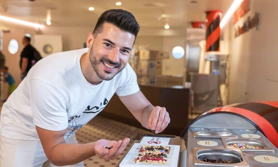 Zurich Open-top Tour and Chocolate and Cheese Countryside - Maestrani’s Chocolarium: tasting Switzerland through chocolate