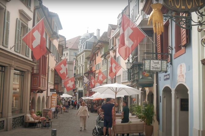 Zurich tour with Lake Zurich Cruise & Lindt Chocolate Experience - Lake Zurich cruise: a 25-minute scenery break that may not fit every mood